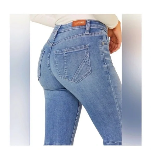 BOOT BARN Shyanne Ripped Flare Jeans - Picture 4 of 8